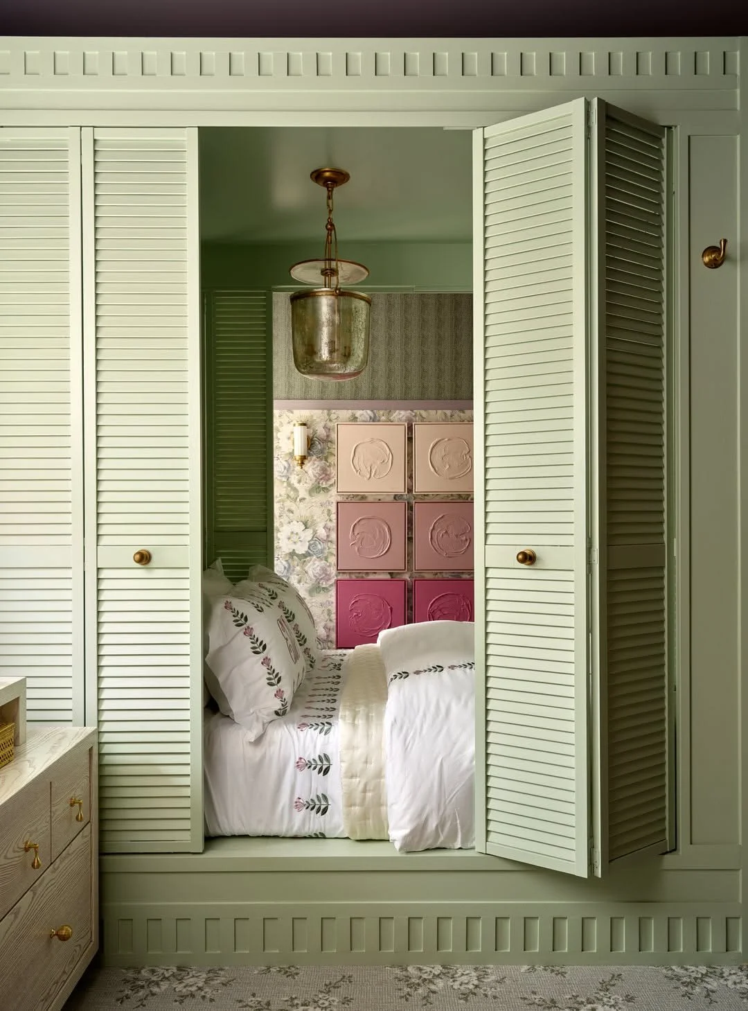 104_Be Our Guest_ A Fairytale Bedroom at Kip.jpg