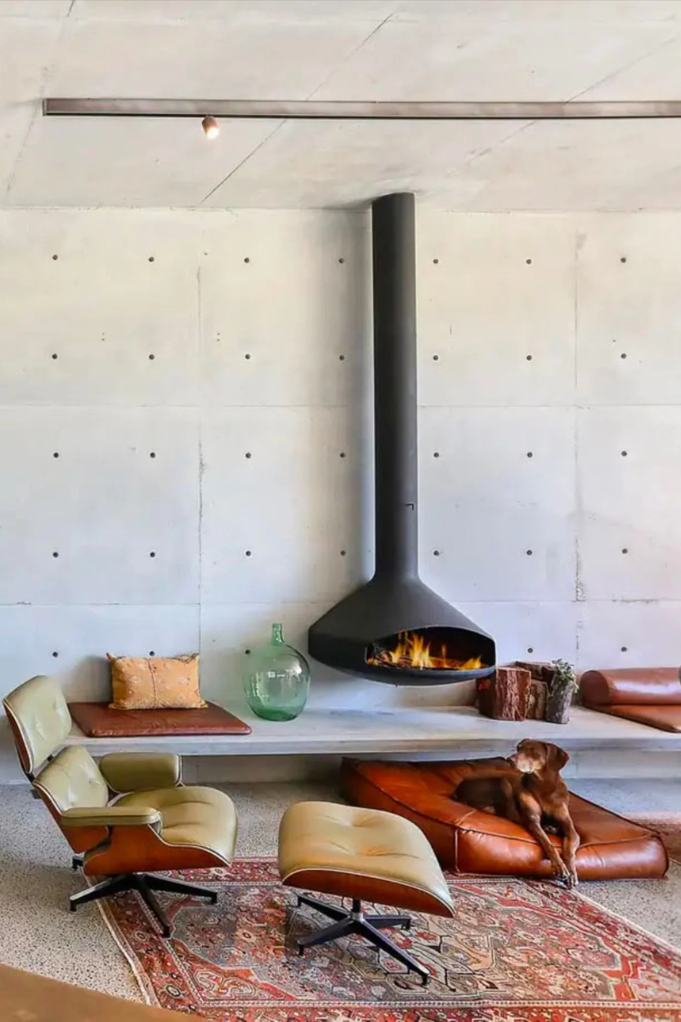 138_Neo-brutalist Sydney home blends minimal.jpg