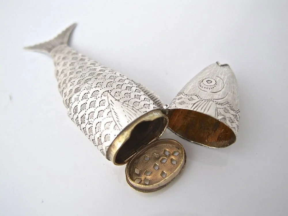 072_The UK's Largest Antiques Marketplace.jpg