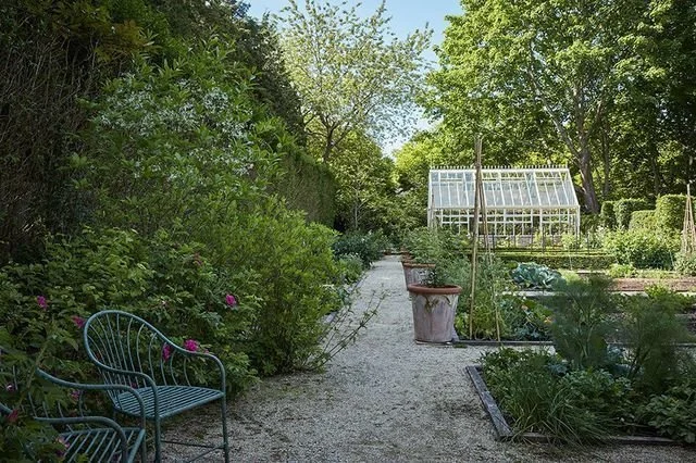 035_Gardens by Miranda Brooks (Desire To Ins.jpg