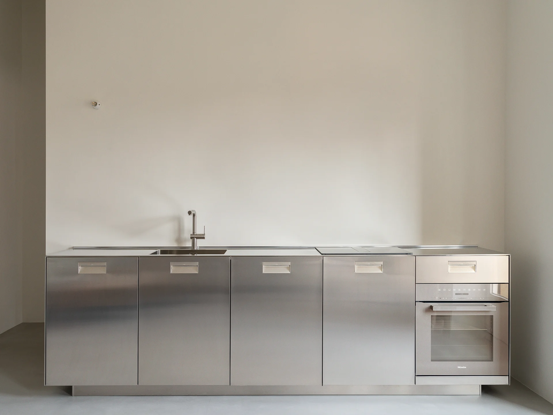 036_Leibal — House with Steel Furniture.png