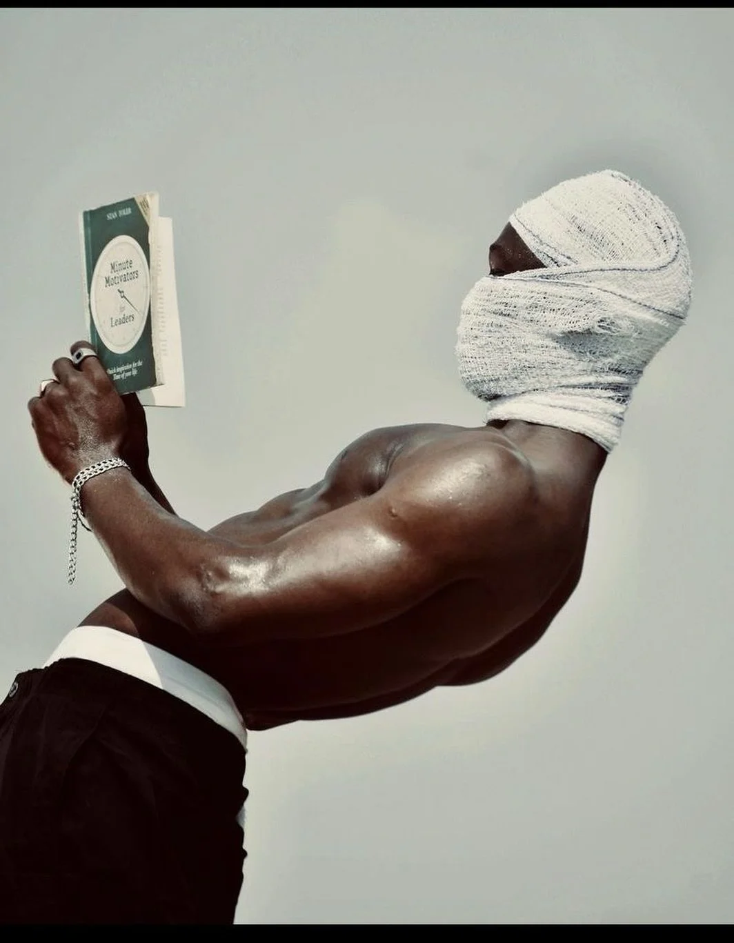 Wrapped in mystery, fueled by knowledge&hellip;.
The greatest trick of life is self transformation ✨
.
📷 Tayahon lane
.
#solomagic