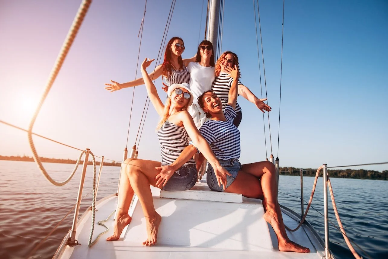 Celebrating Milestones on a Boat: Birthdays, Anniversaries, and More&nbsp;