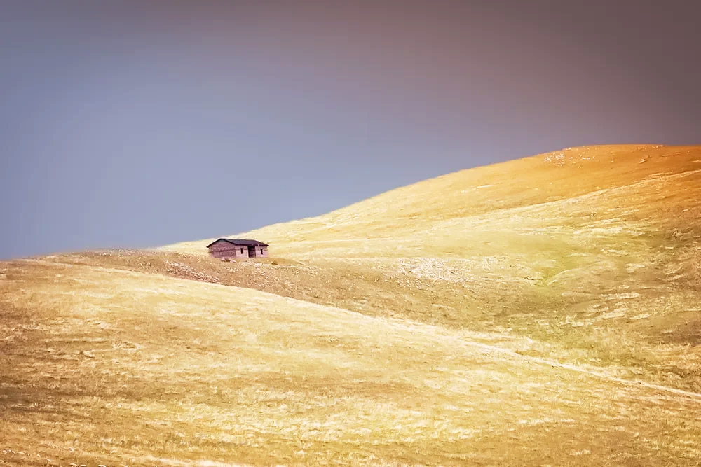  Catherine Hartmann Minimalism, Abruzzo Italy
