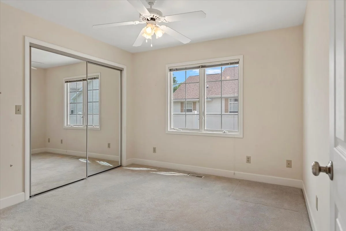 31-Bedroom 2.jpg
