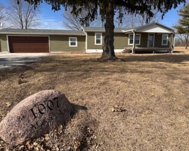 1007 Massey Lane, Jacksonville, IL