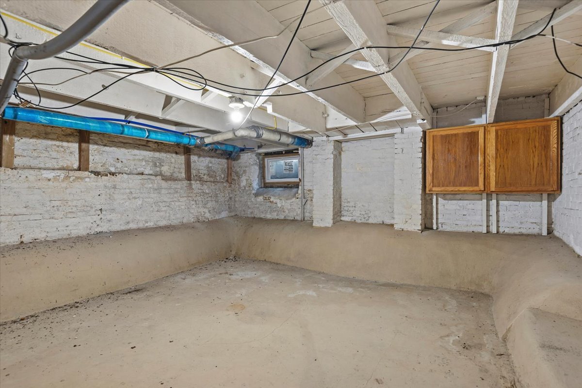 44-Basement.jpg