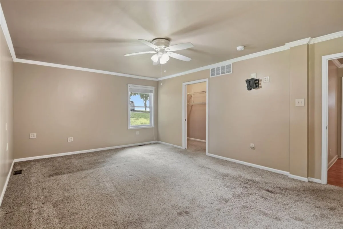 36-Primary Bedroom.jpg