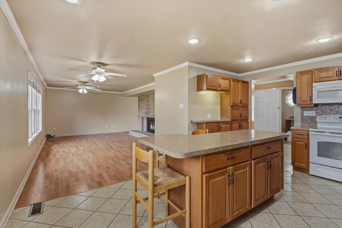 18-Kitchen.jpg