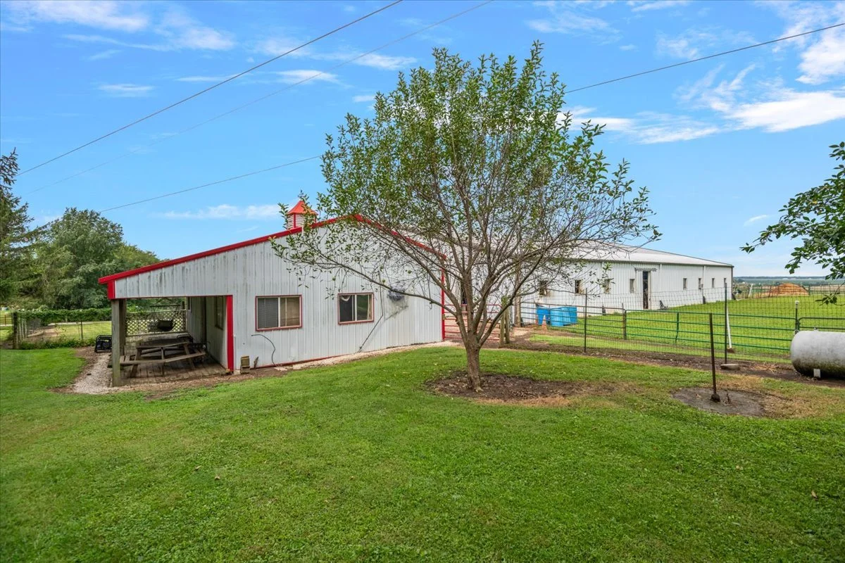 61-Outbuilding.jpg