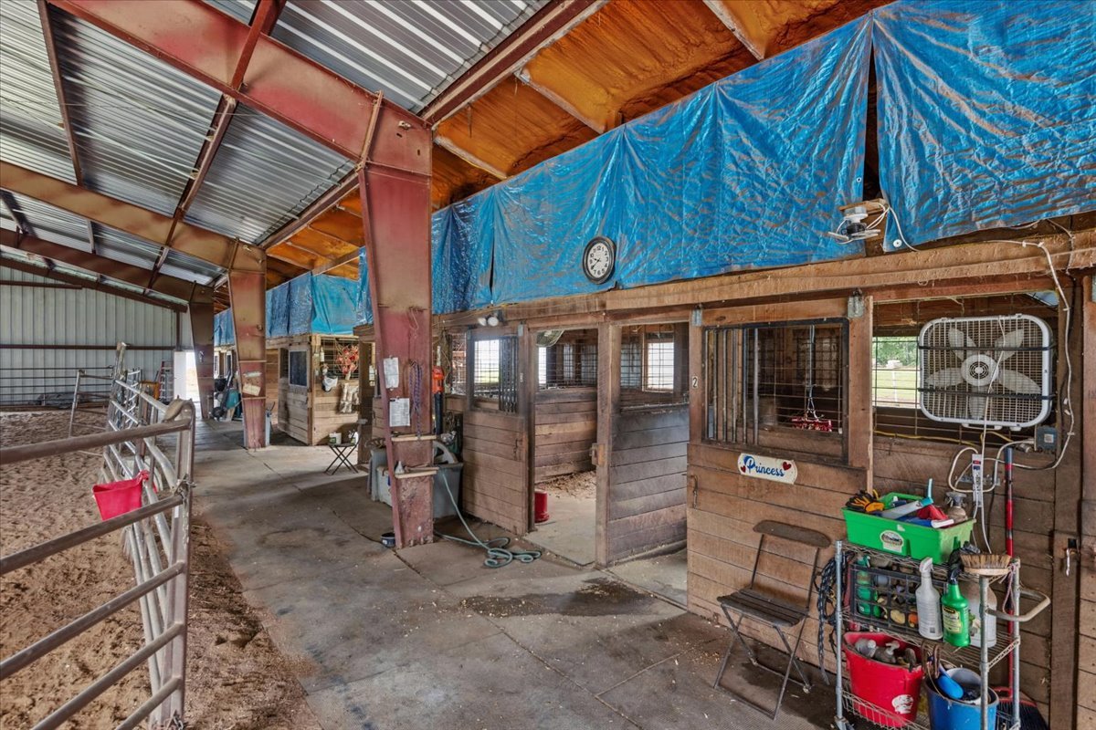 59-Barn.jpg