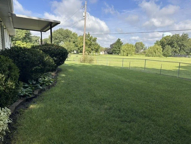 e8353ae1-8aa8-4ef7-8593-cf0d42868036.jpg