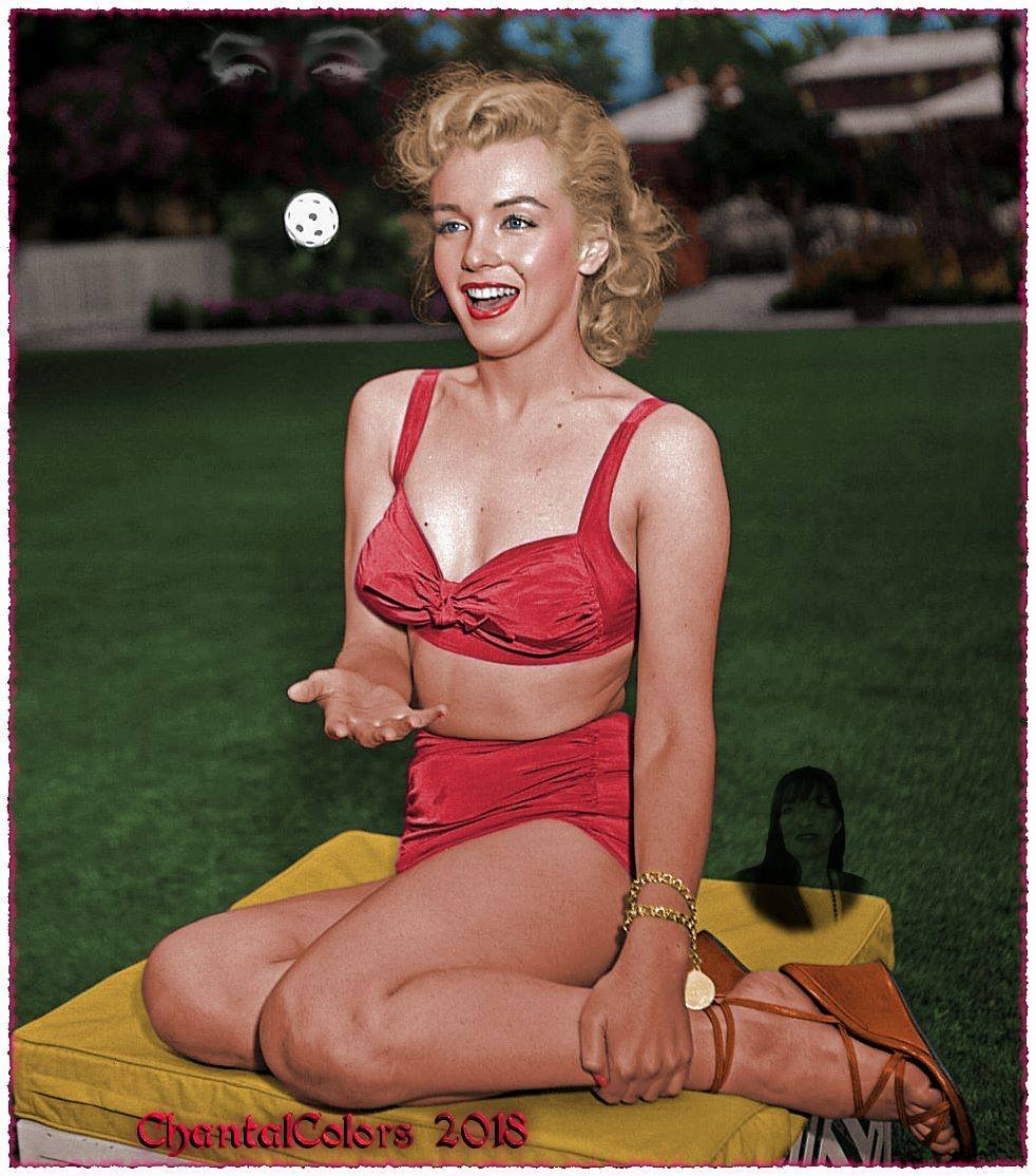 Marylin Monroe wearing Red Bra and Panties