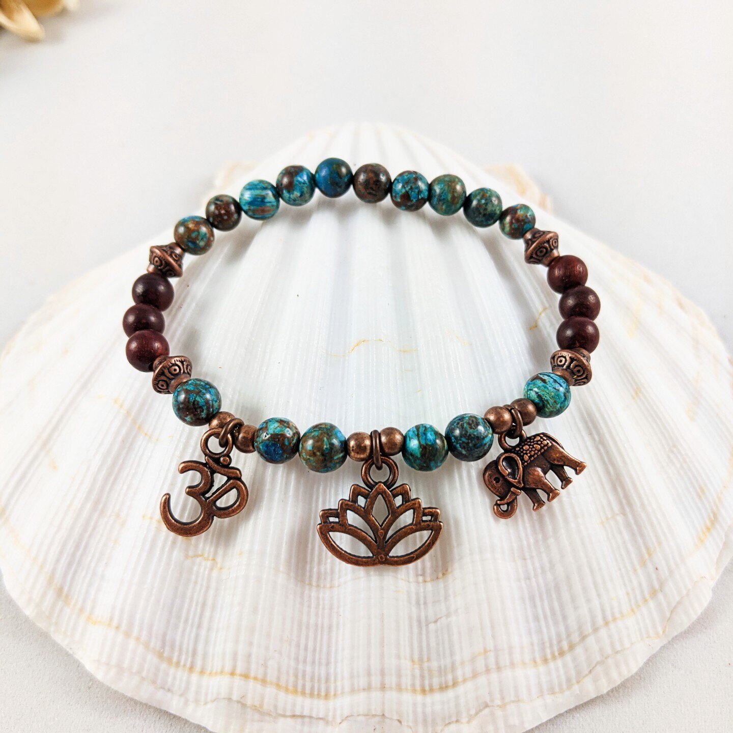 https://i.etsystatic.com/22230889/r/il/0f1522/3389824151/il_fullxfull.3389824151_j7ce.jpg