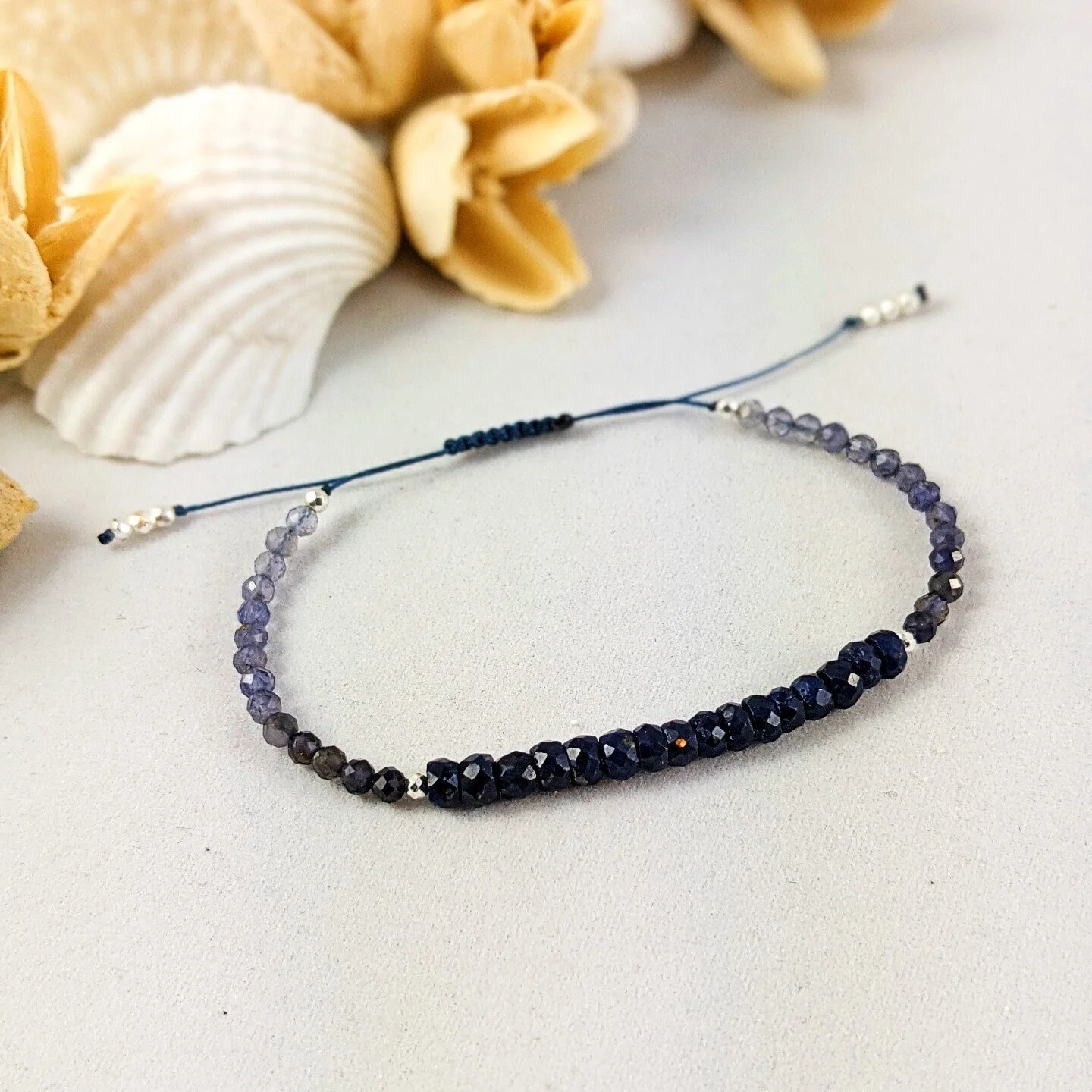 https://i.etsystatic.com/22230889/r/il/08217b/3356149609/il_fullxfull.3356149609_73pe.jpg