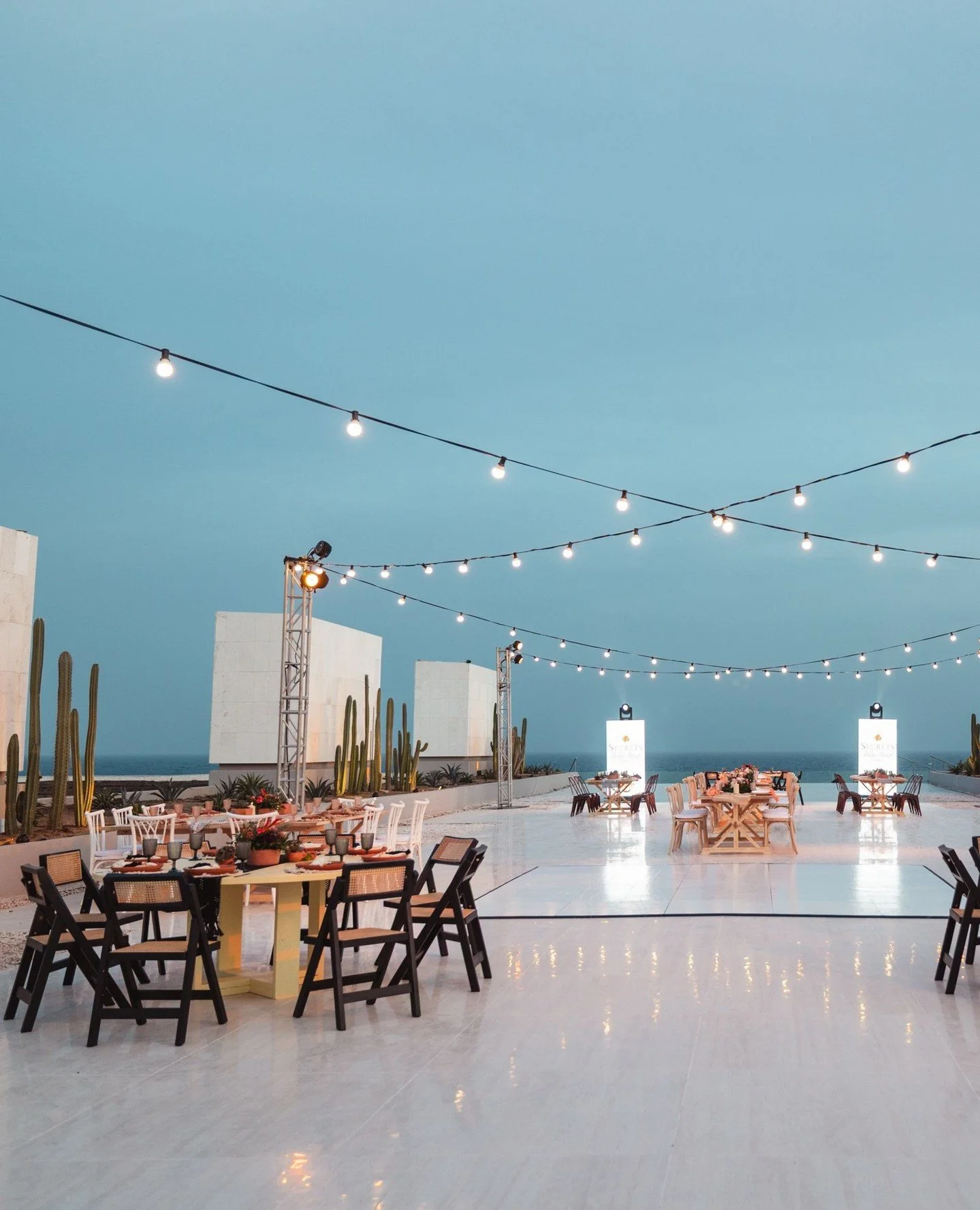 Secrets Baby Beach Aruba offers an exclusive, all-inclusive adults-only retreat on the stunning southern coastal town of San Nicolas! This romantic resort boasts pristine white sands and crystal-clear turquoise waters, a perfect place to celebrate yo