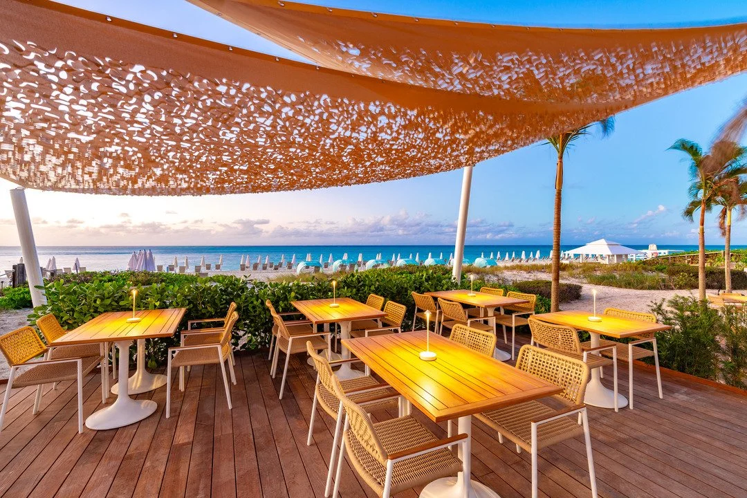 The Palms Turks al fresco dining