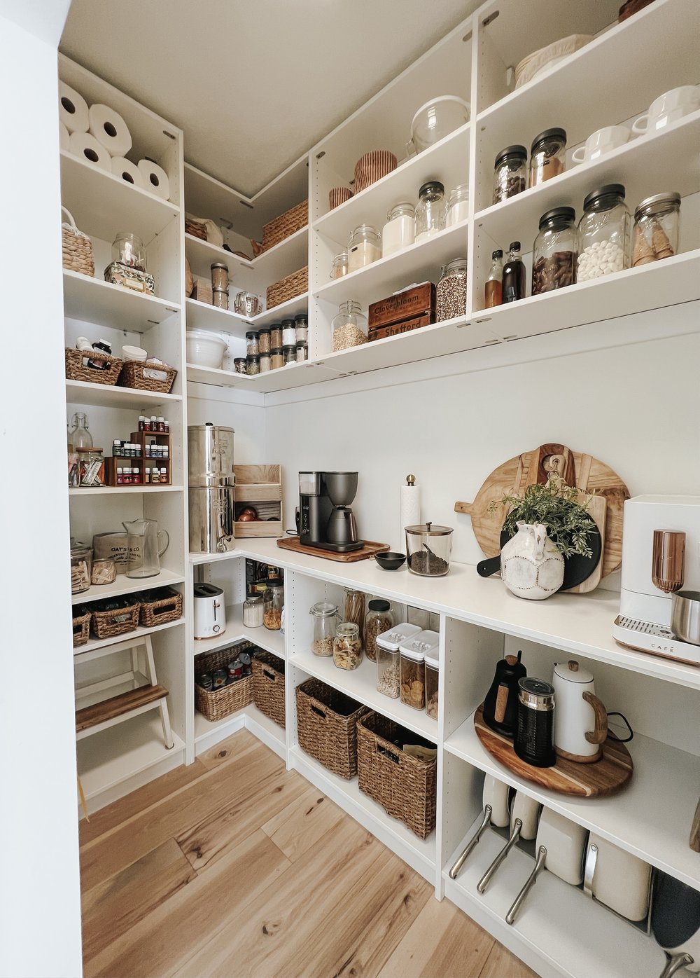 How to Create a Minimal Pantry — Call it Christian