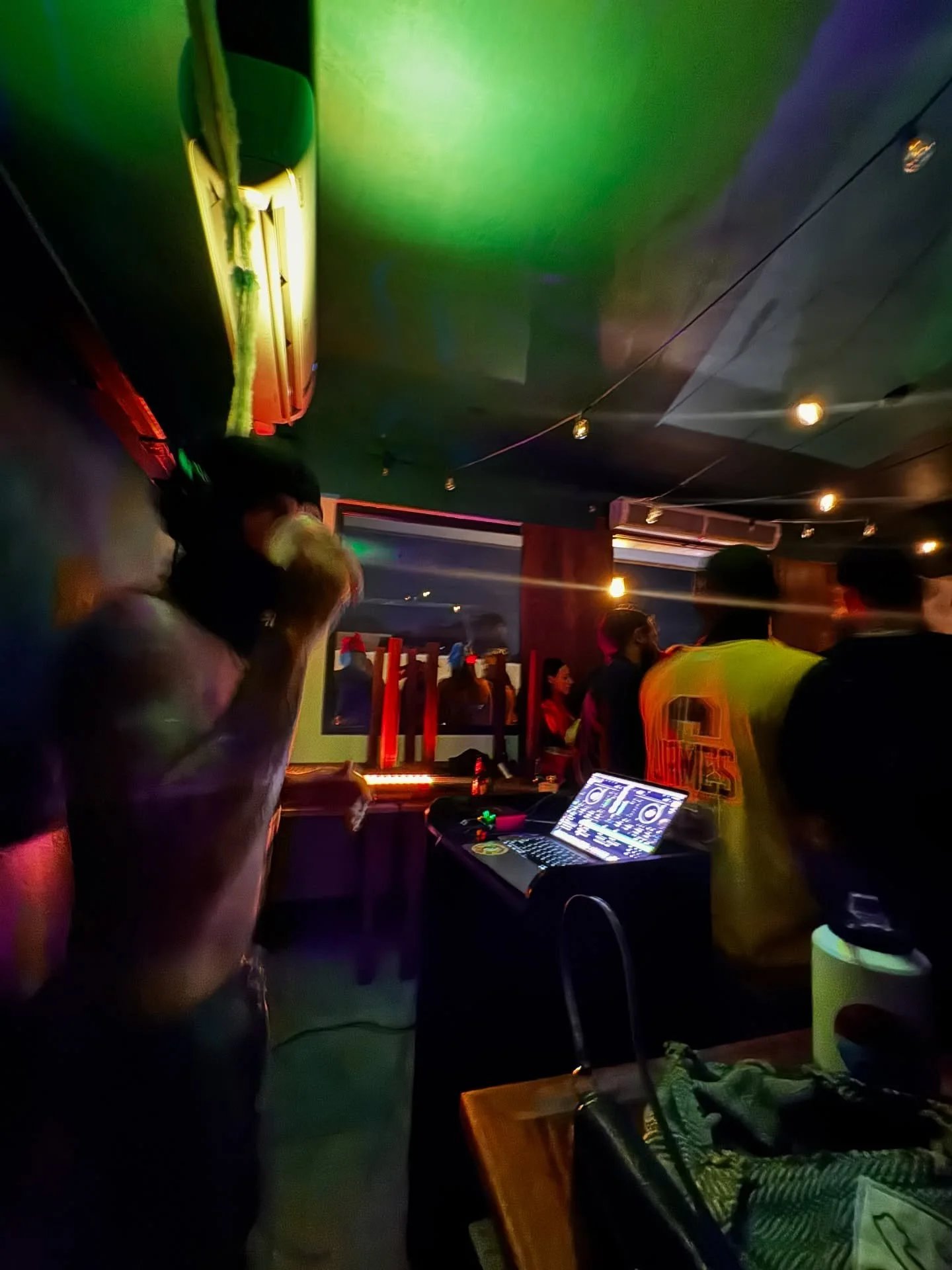 Qu&eacute; Clase de Party @belohorizonterest What a night!&rdquo; 🎃🔅⚡️🇵🇷🥵