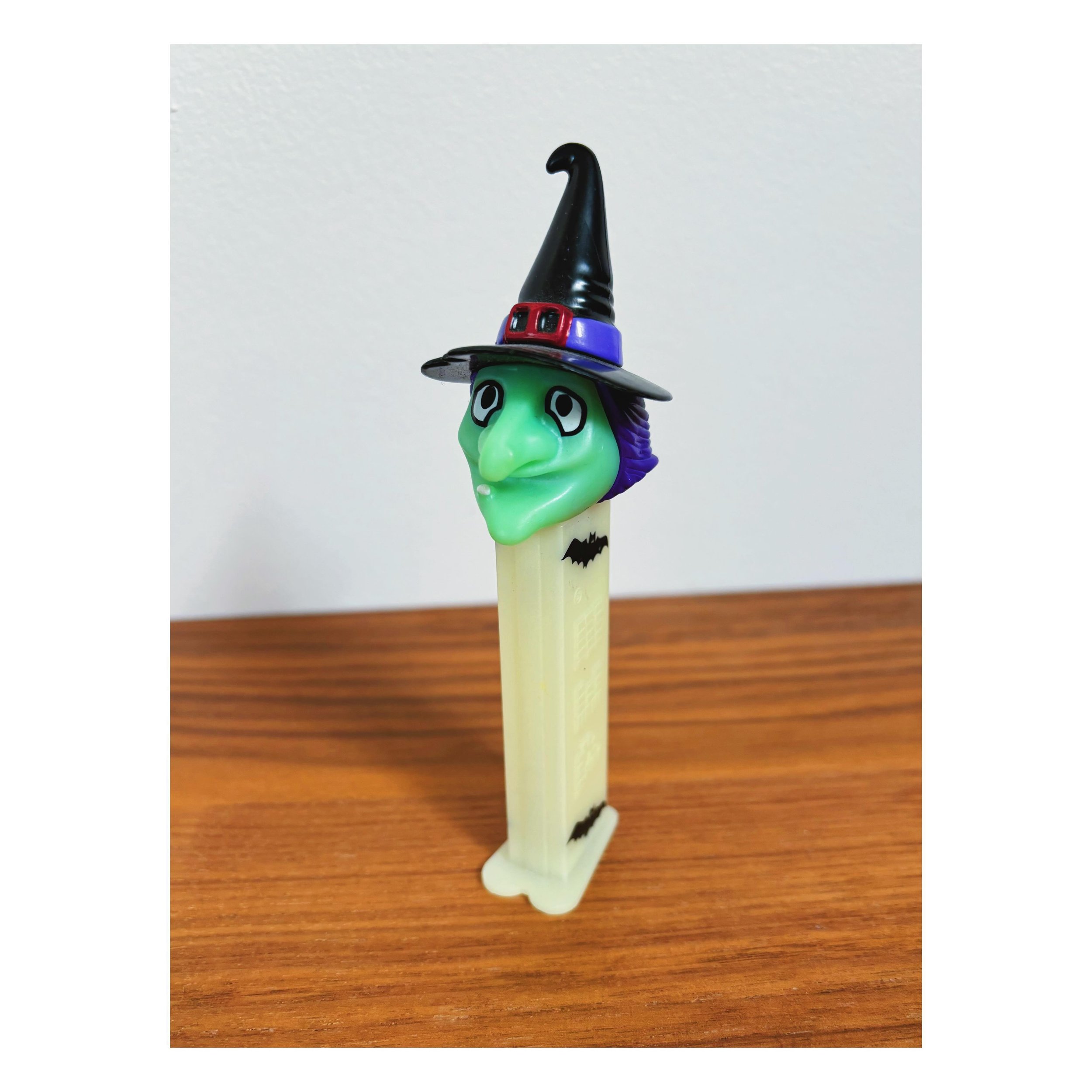 A hex on you all 🧙&zwj;♀️
.
.
#pez #pezdispenser #candy #witch