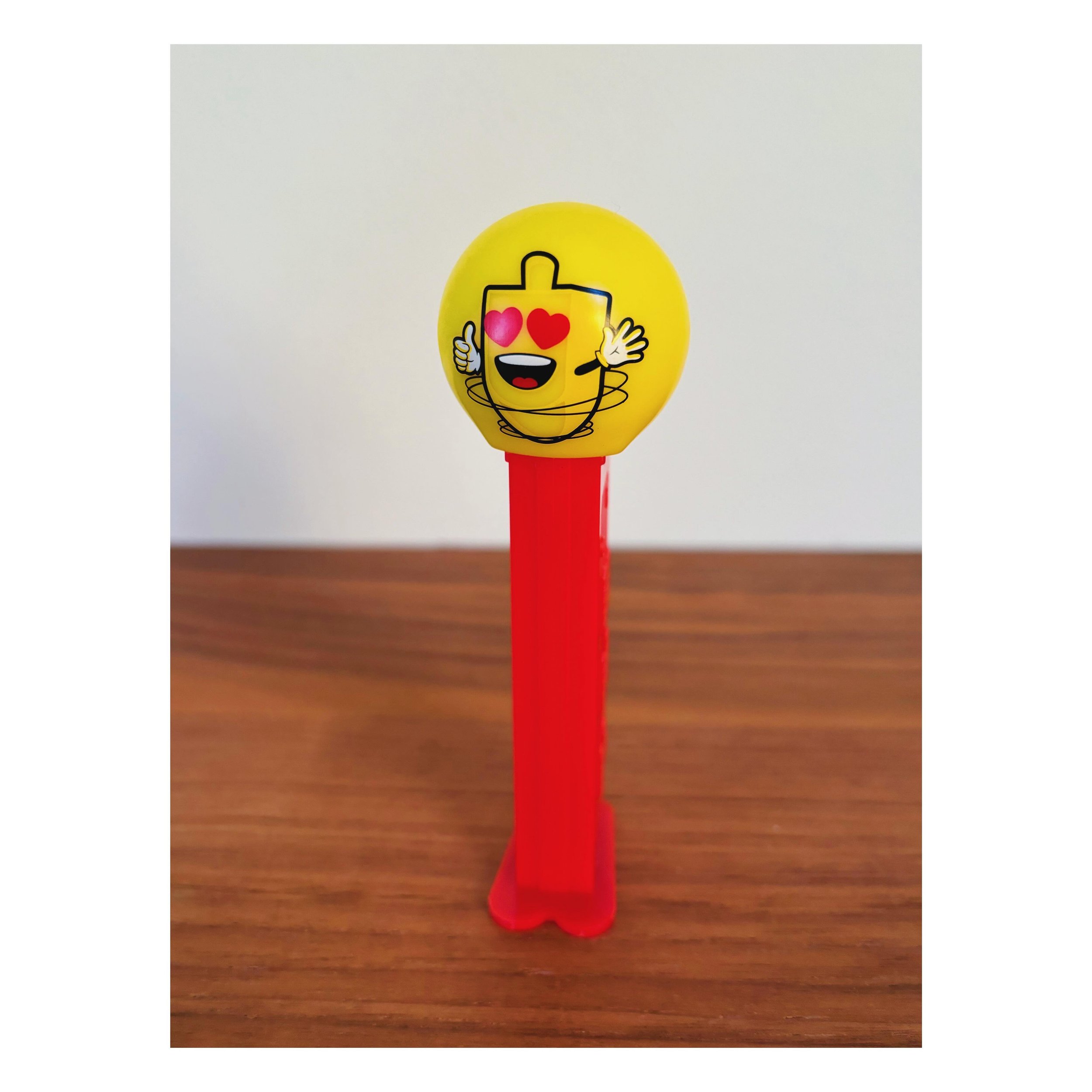 I made you out of clay 😍
.
.
#pez #pezdispenser #candy