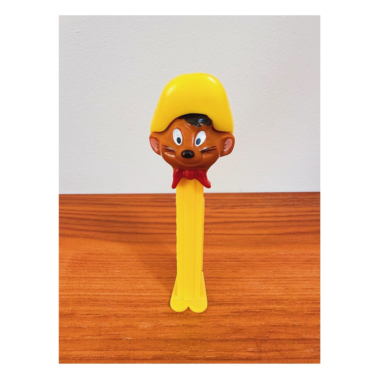 Oh so speeeeeeedy 🏎️
.
.
#pez #pezdispenser #candy #looneytunes #speedygonzales
