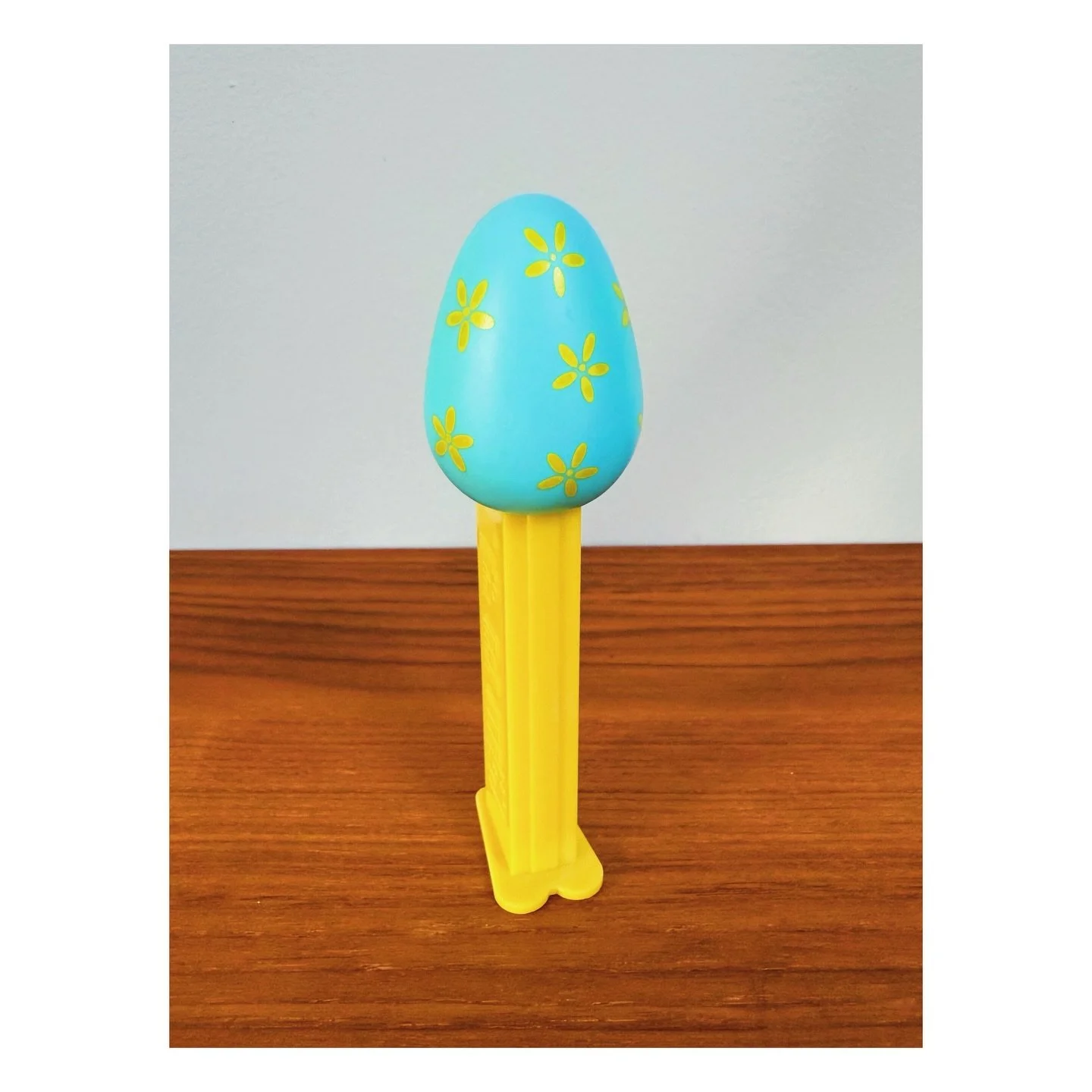 Happy Easter! 😊
.
.
#pez #pezdispenser #candy #egg