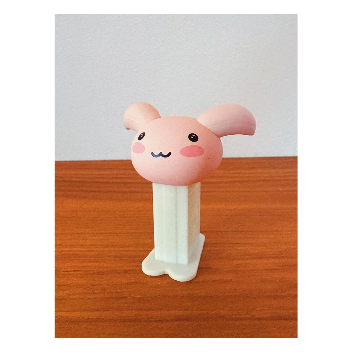 Bo bo boing 🐇
.
.
#pez #pezdispenser #candy #dokodemoissyo #junmihara