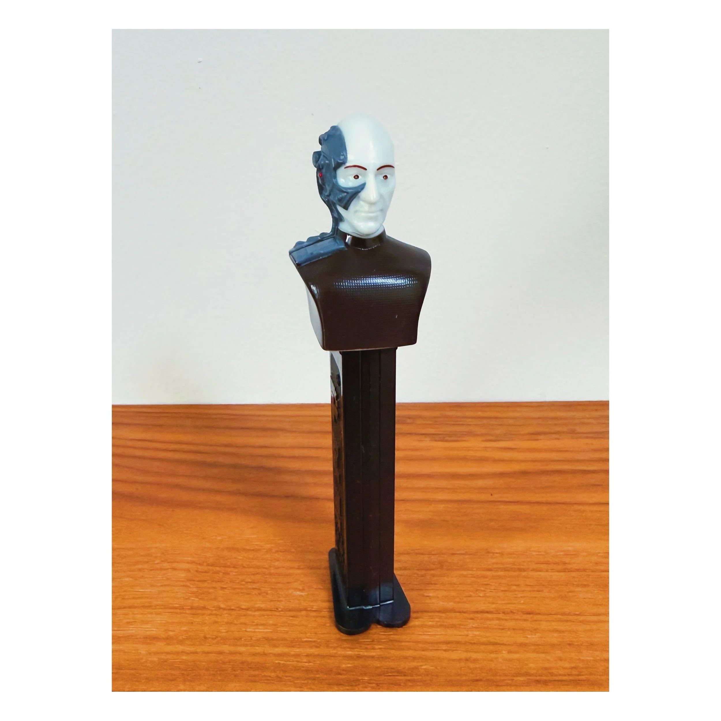 Reborn 🦾
.
.
#pez #pezdispenser #candy #startrek #locutus