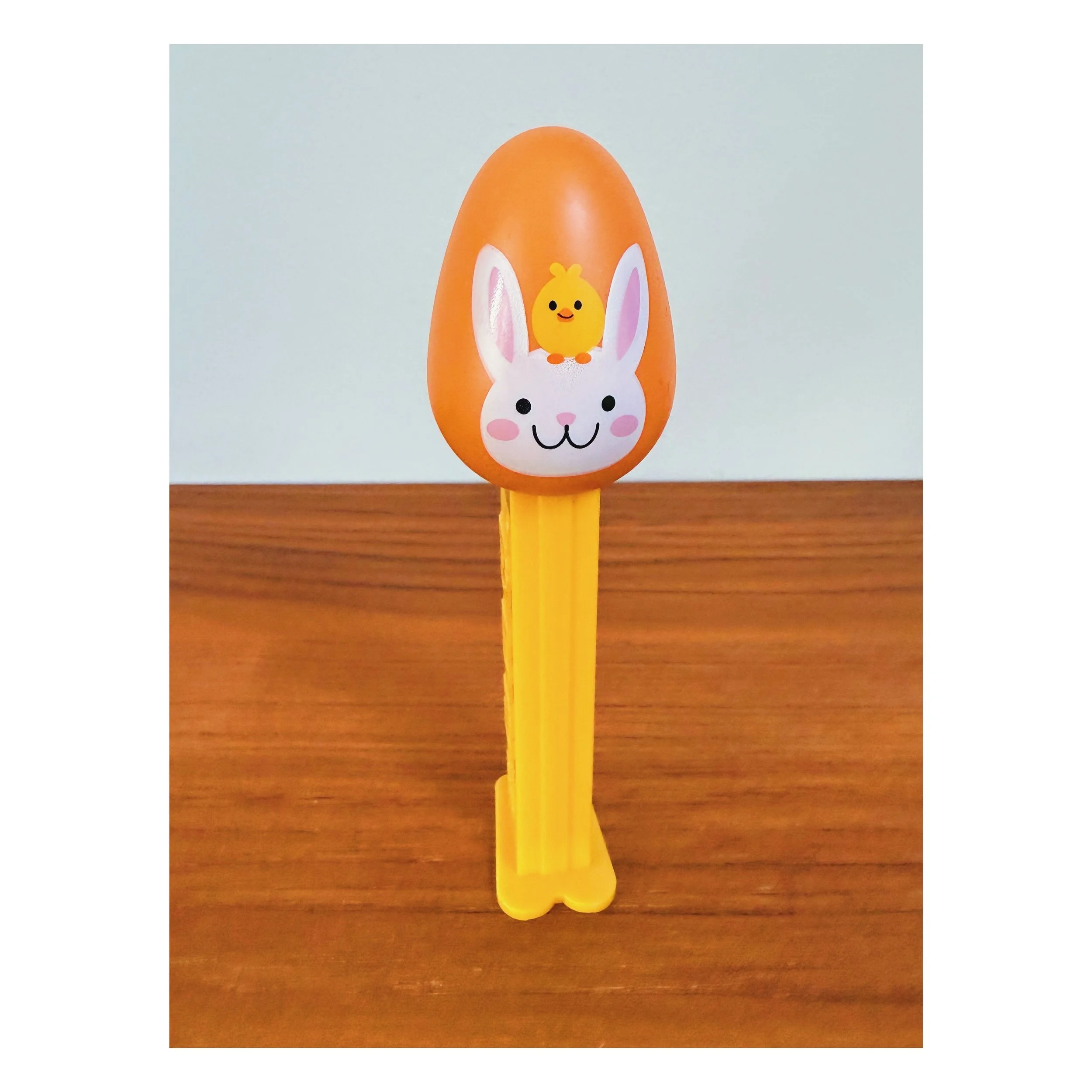 Best buds 🐰🐥
.
.
#pez #pezdispenser #candy #egg
