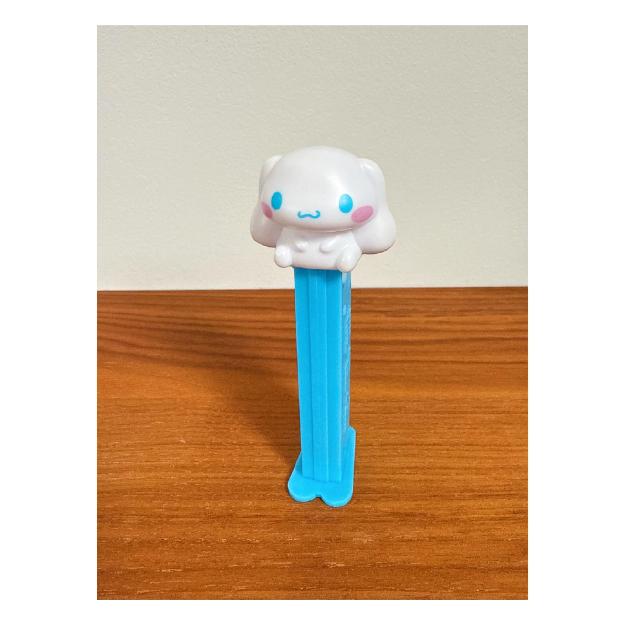 Fluffy clouds ☁️
.
.
#pez #pezdispenser #candy #hellokitty #cinnamoroll