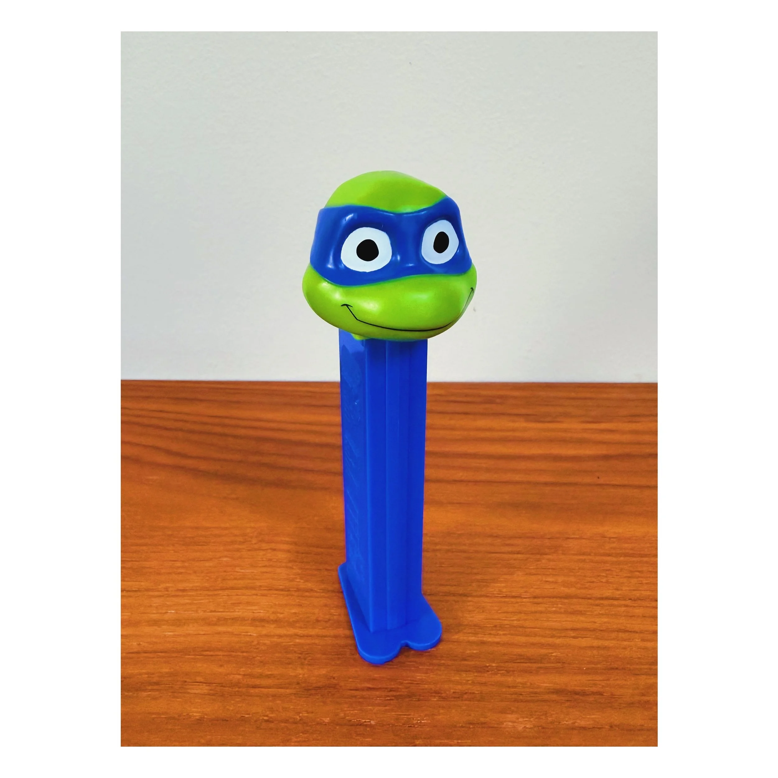 Not DiCaprio this time 🐢
.
.
#pez #pezdispenser #candy #tmnt #leonardo