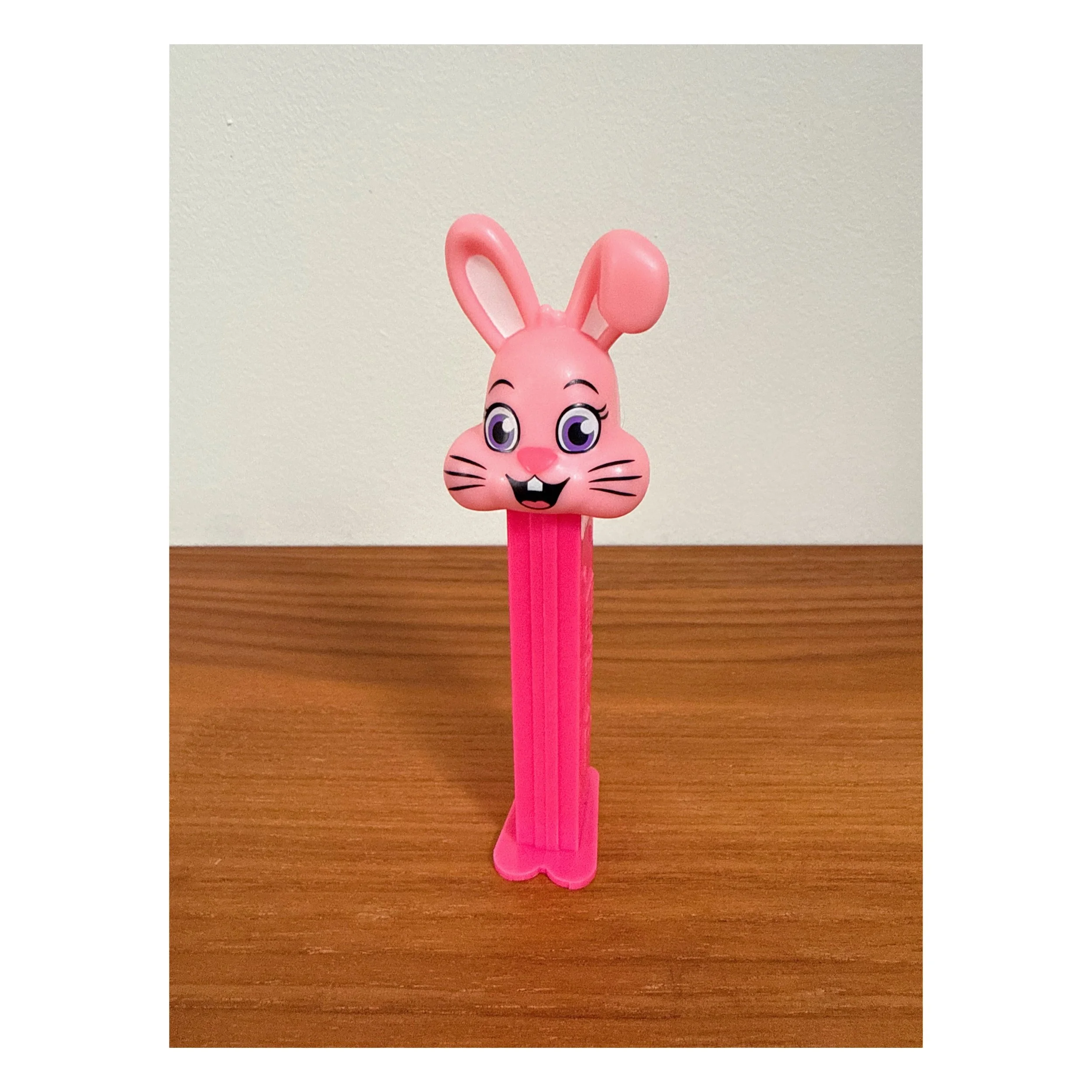Pink bun bun 🎀
.
.
#pez #pezdispenser #candy #bunny