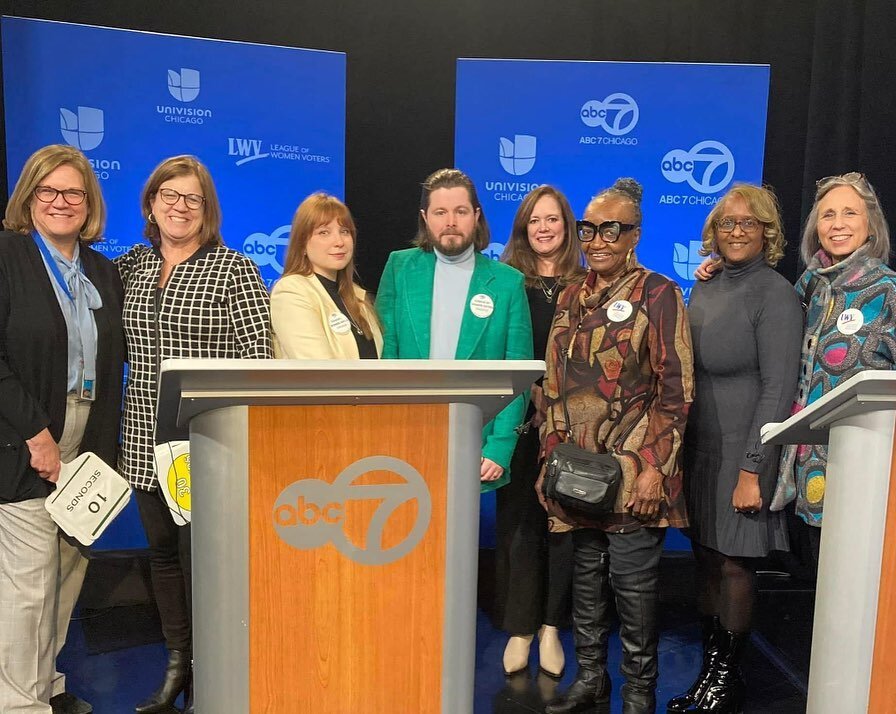 We were proud to team up once again with @abc7chicago, @unichicago, and @lwvofil for another mayoral debate! 

Thanks to everyone who worked so hard on this forum. A recording of the forum is available if you missed it&mdash;head to the link in our b