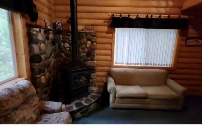 cabin living area.jpg
