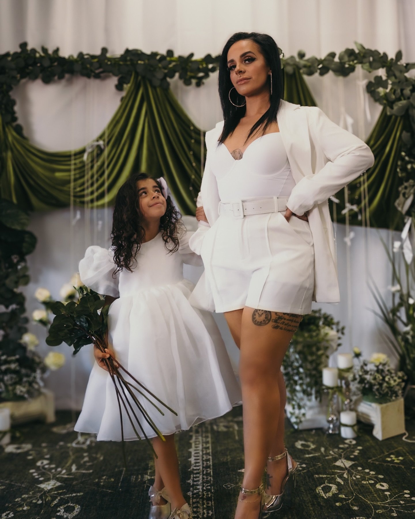 When your mom is your role model and she&rsquo;s a complete bad ass 🤍

#shotsinstudio #mommyandme #moodygrams #newmoney #loslunasphotographer #bosquefarmsphotographer #albuquerquephotographer #rentalstudio #rentourspace #workingstudio #photostudio #