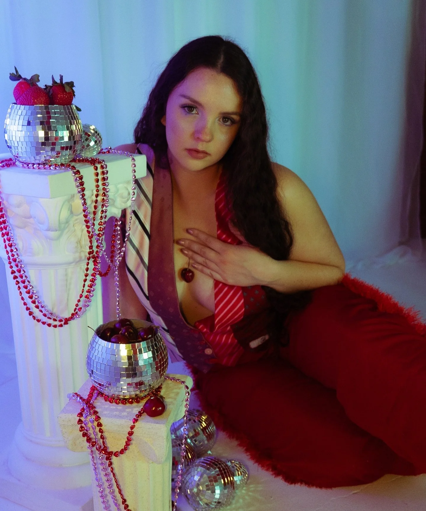 The amount of times I have tried to schedule and post this beautiful set has me spiraling today.  4 freaking times (the 5th now) so let&rsquo;s see if it works! 🤞🏽 

We had the pleasure of having @fizzbam_fabrications &amp; @aster.renee.photos + @b