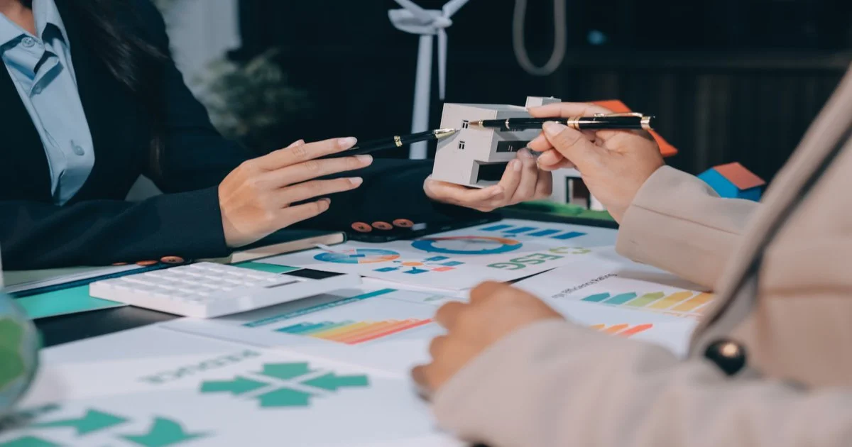 reviewing-market-trends-related-to-real-estate