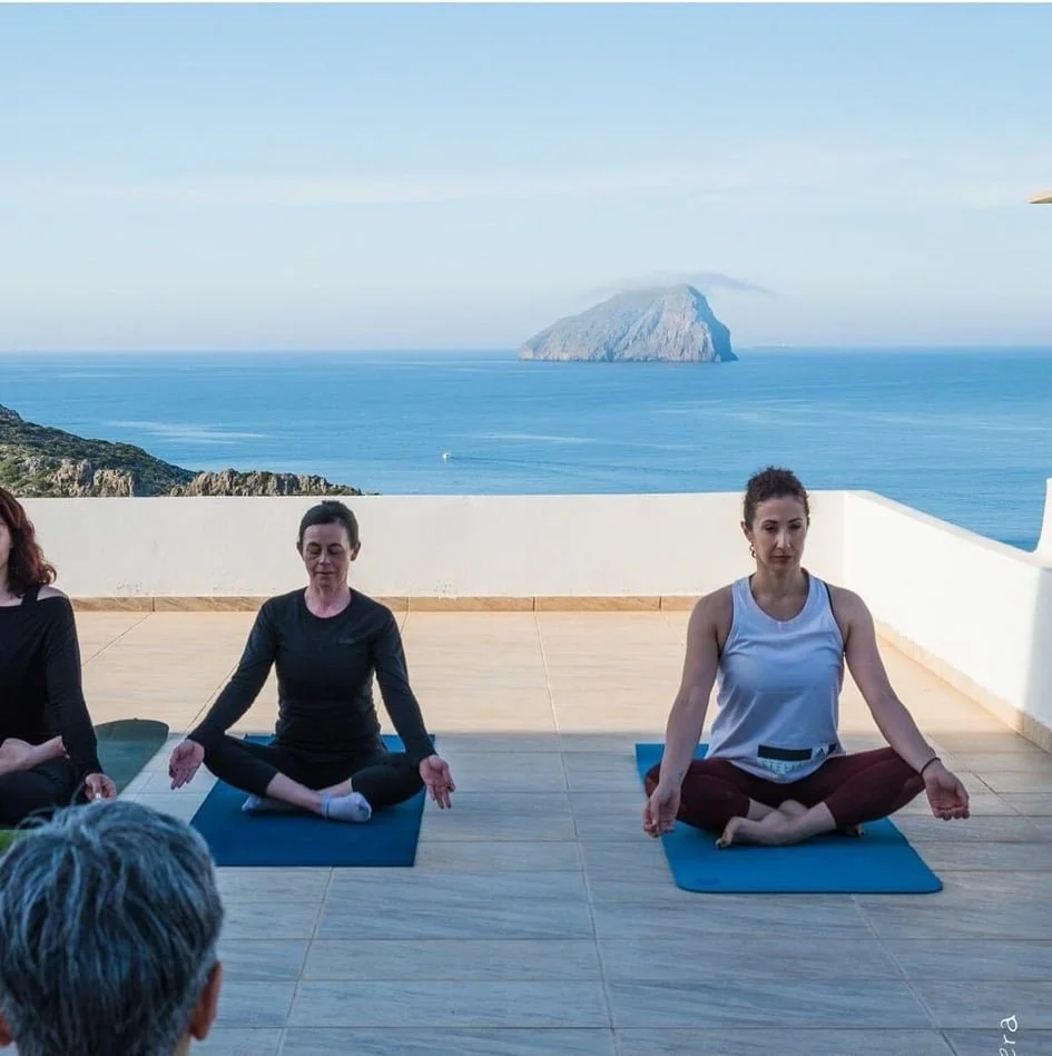 Yoga Outdoors.jpg