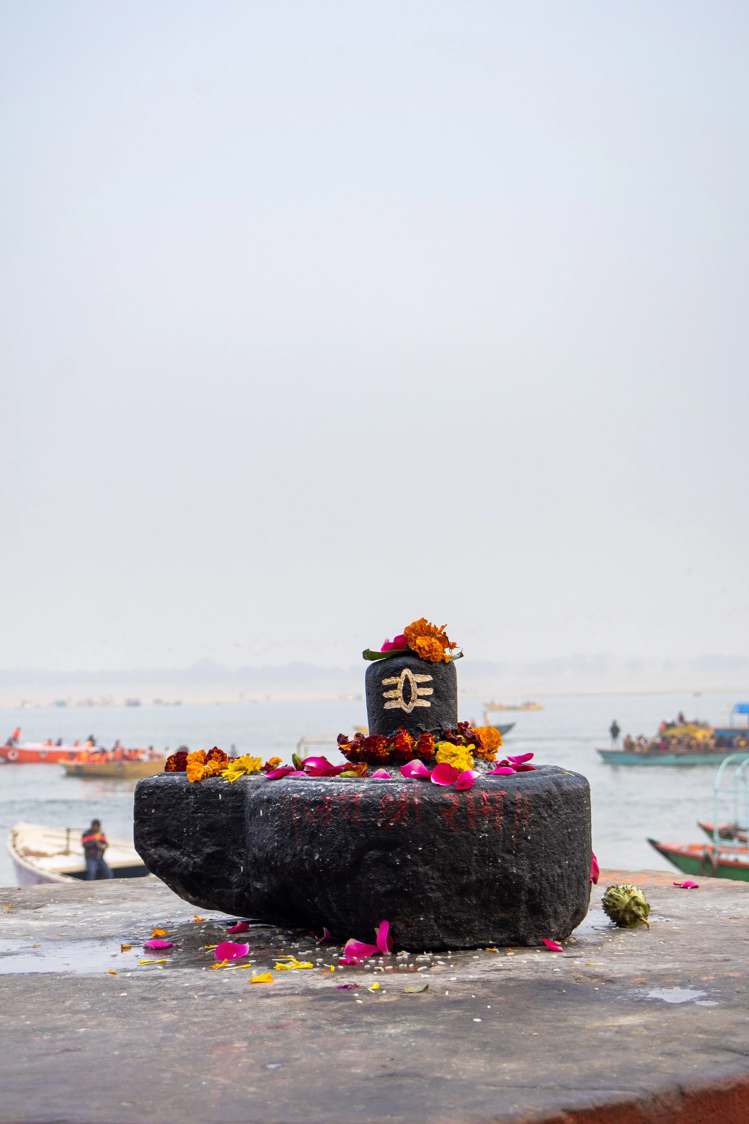 Shiv Ling Varanasi.jpg