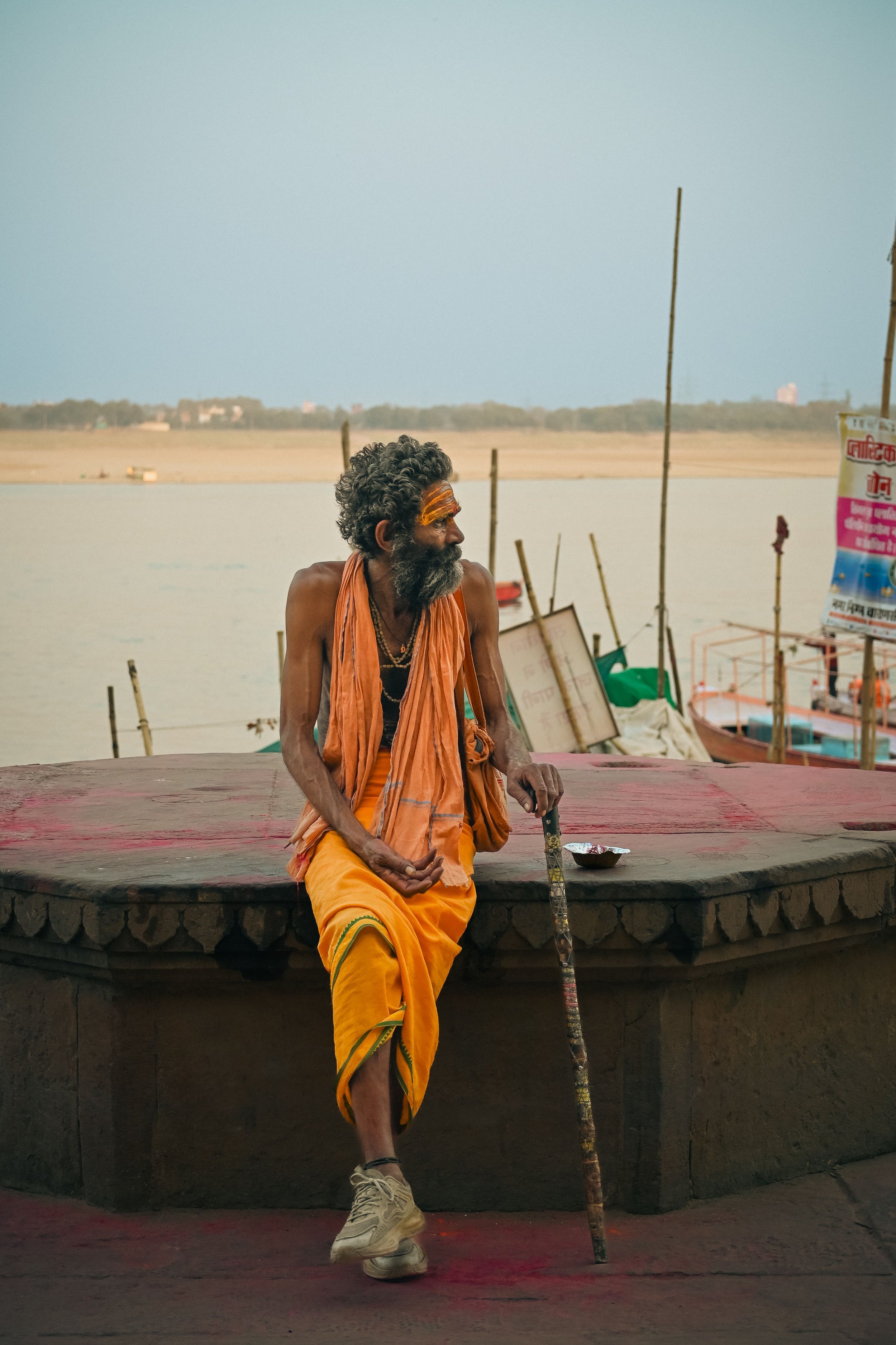 Varanasi Ghat Sadhu.jpg
