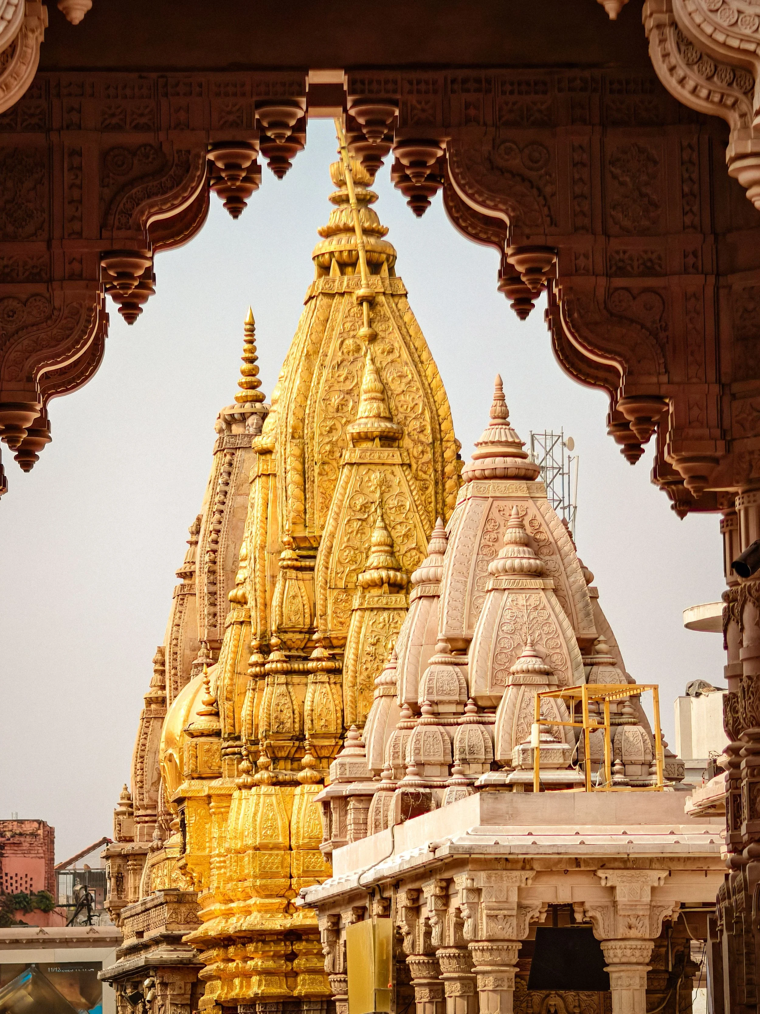 Kashi Vishwanath Varanasi.jpg