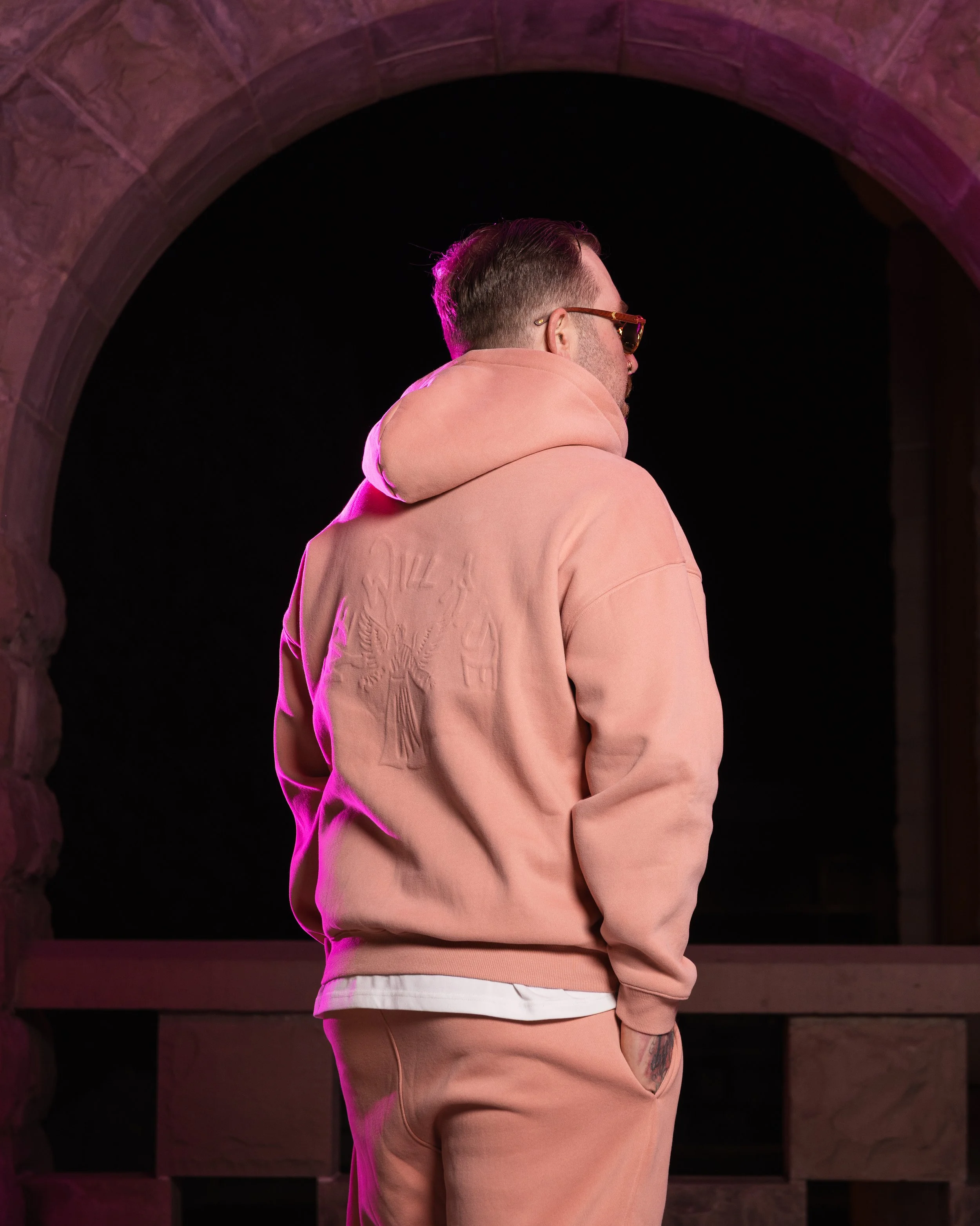 F A - Frank in Pink - JordonChattenMedia-4.jpg