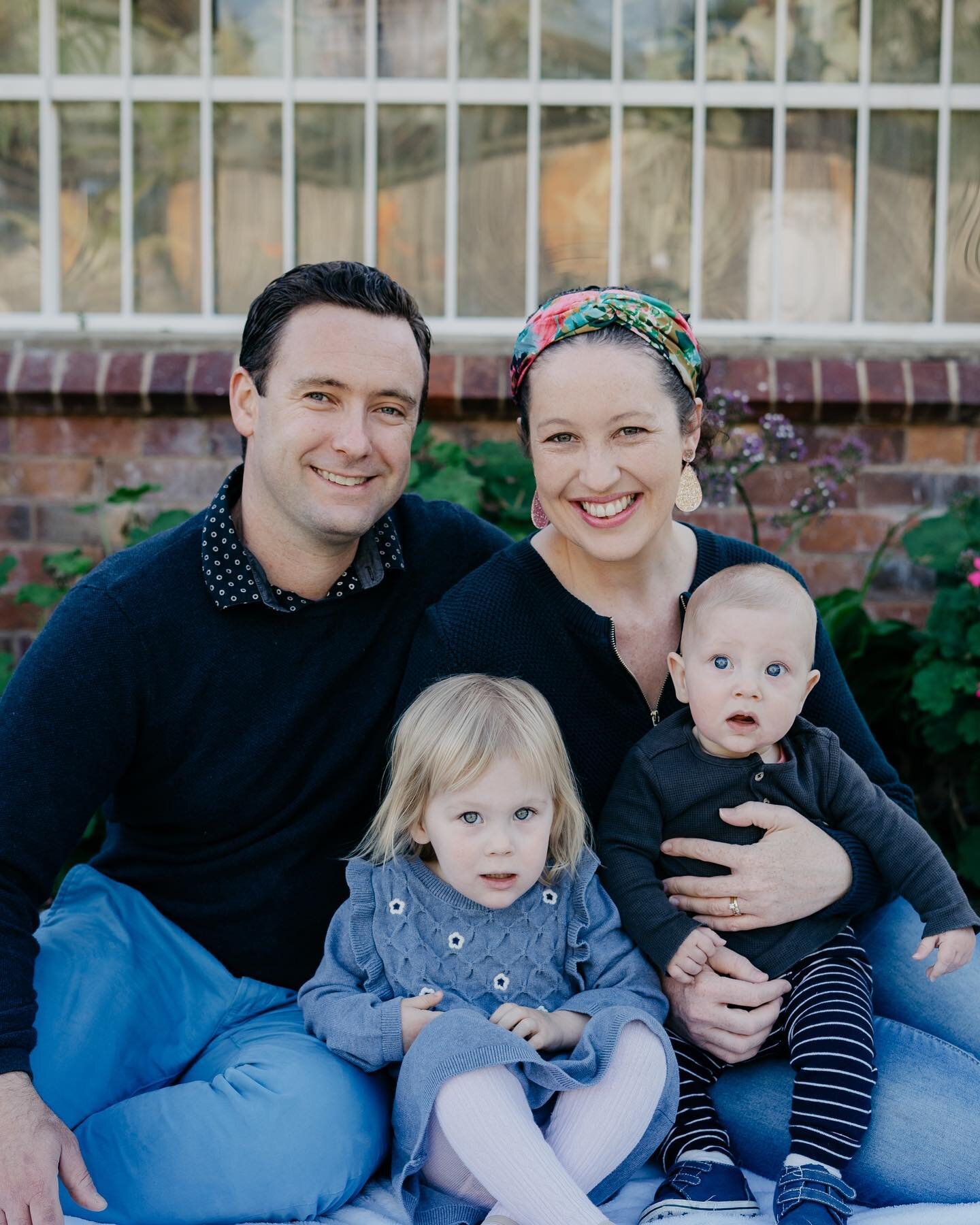 Throwing it back to this gorgeous family portrait session 🤍

Have you considered updated family photos for Christmas cards this year or just updated family photos in general? If this sounds like something you&rsquo;d be interested in, I&rsquo;m happ
