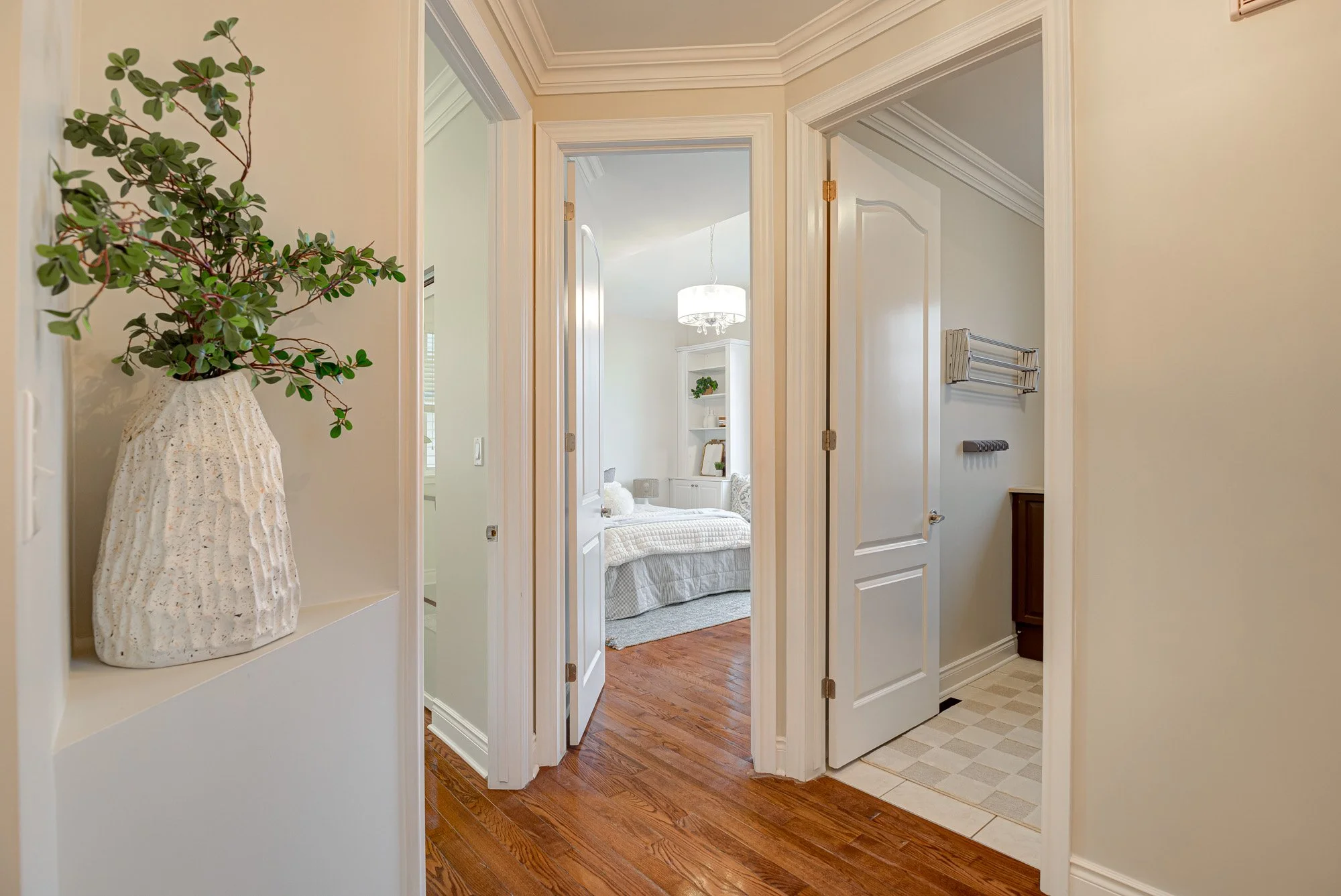 051-51-111 Glazebrook Cres-Spark Studios Photography Inc.jpg