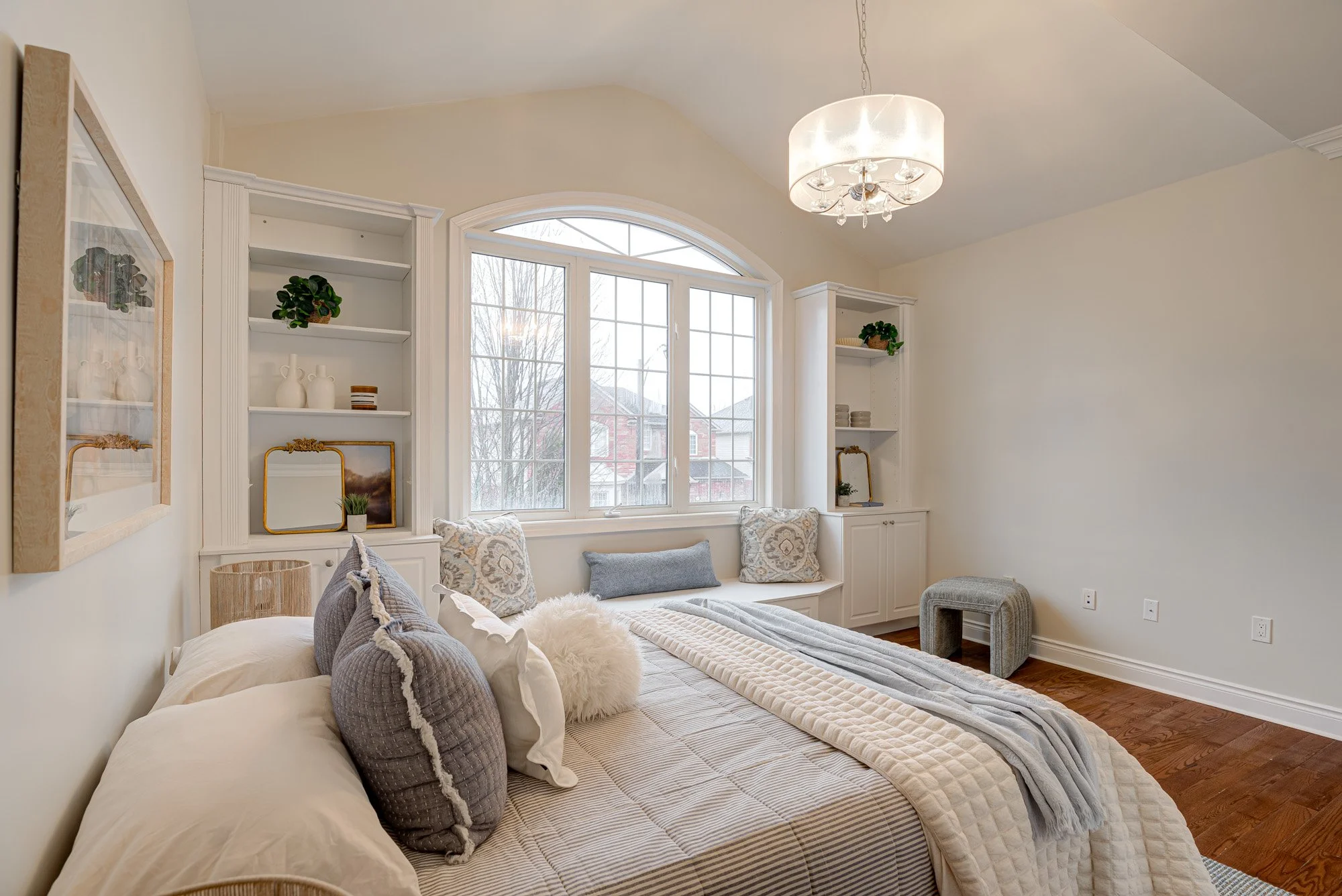 054-54-111 Glazebrook Cres-Spark Studios Photography Inc.jpg