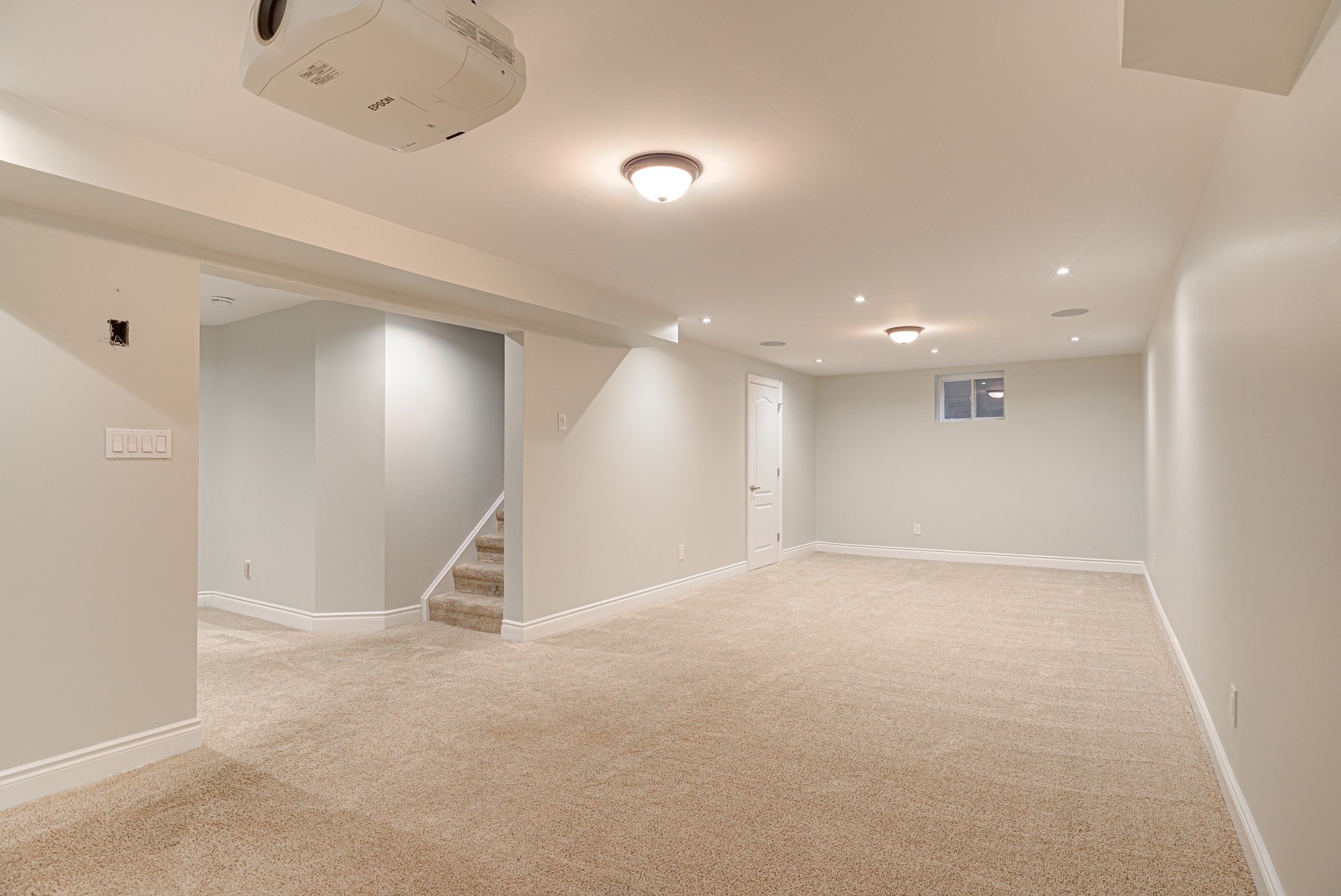 056-56-111 Glazebrook Cres-Spark Studios Photography Inc.jpg