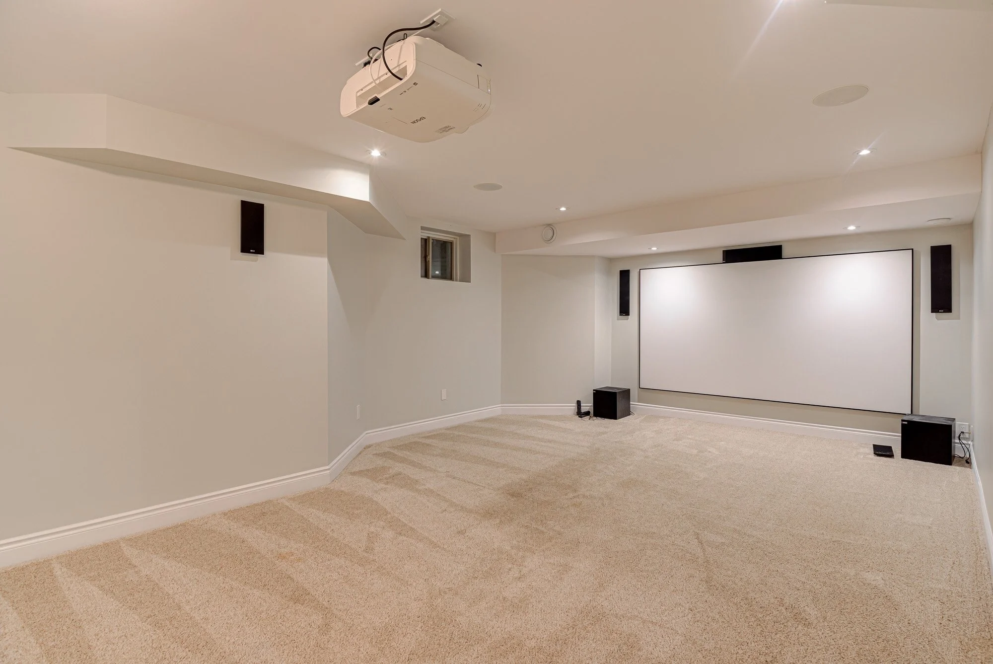 057-57-111 Glazebrook Cres-Spark Studios Photography Inc.jpg