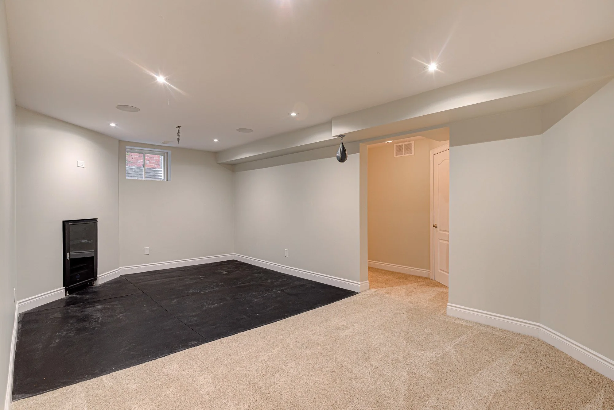 059-59-111 Glazebrook Cres-Spark Studios Photography Inc.jpg