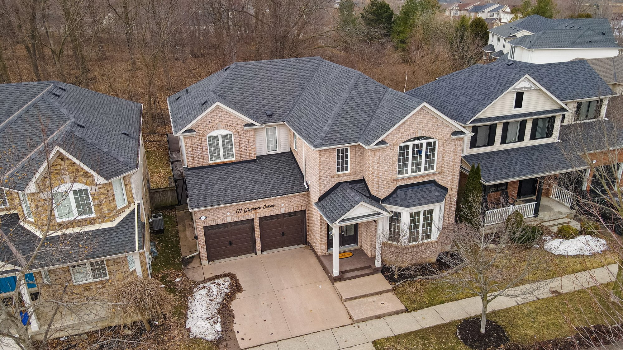 009-09-111 Glazebrook Cres-Spark Studios Photography Inc.jpg